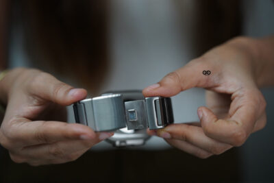 Real Carbon Titanium Link Strap With Magnetic Closure For Apple Watch 49 (Series Ultra/Ultra 2/Ultra 3/Ultra 4) - Image 25