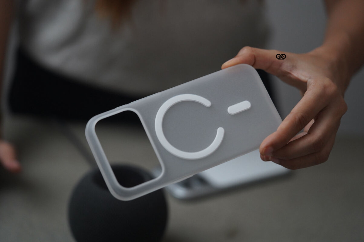 Frosted White Magsafe Ultra Thin Case For iPhone 18 Pro/18 Pro Max(Without Camera Cutout)