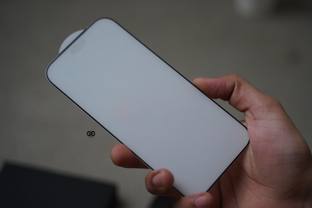 Matte Tempered Glass for iPhone 18Pro/18Pro Max 3 Matte Tempered Glass for iPhone 18Pro/18Pro Max - Image 3