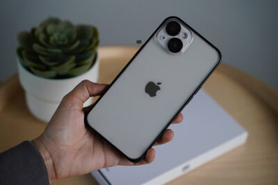 Bumper Case with Transparent Back and Camera Lens and Lock Feature 70 Bumper Case with Transparent Back and Camera Lens and Lock Feature