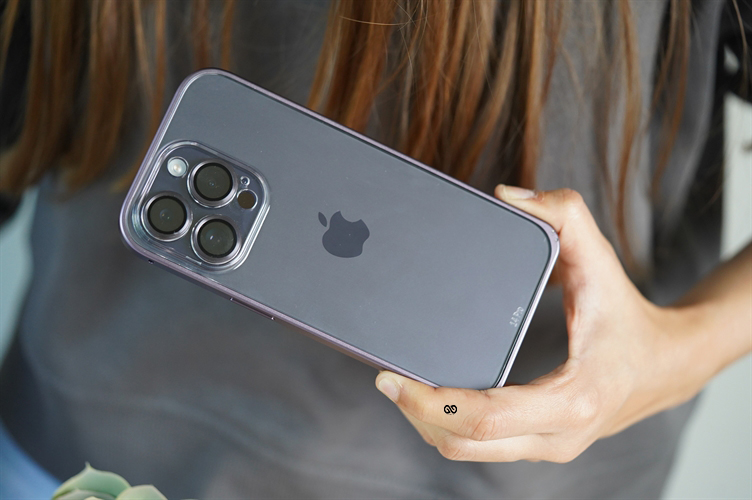 Bumper Case with Transparent Back and Camera Lens and Lock Feature 30 Bumper Case with Transparent Back and Camera Lens and Lock Feature - Image 30