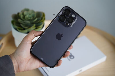 Bumper Case with Transparent Back and Camera Lens and Lock Feature 96 Bumper Case with Transparent Back and Camera Lens and Lock Feature