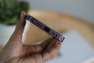Bumper Case with Transparent Back and Camera Lens and Lock Feature 64 Bumper Case with Transparent Back and Camera Lens and Lock Feature