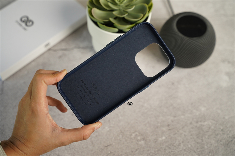 Grainy Textured Vegan Leather Case for iPhone 14 Pro Max