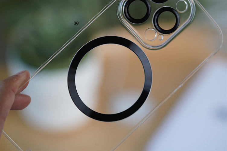 Magsafe Bumper Case with Transparent Back and Camera Lens and Lock Feature 27 Magsafe Bumper Case with Transparent Back and Camera Lens and Lock Feature - Image 27