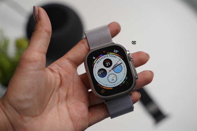 Milanese Magnetic Metal Loop For Apple Watch 49 MM (Series Ultra/Ultra 2/Ultra 3) 3 Milanese Magnetic Metal Loop For Apple Watch 49 MM (Series Ultra/Ultra 2/Ultra 3) - Image 3