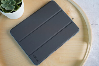 iPad Flip series kickstand case with pen slot 68 iPad Flip series kickstand case with pen slot